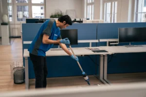 Von Sauberkeit bis Komfort: Unverzichtbare Dienstleistungen zur Aufwertung Ihrer Büroräume